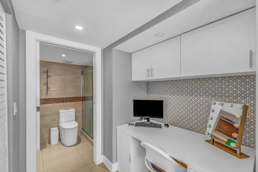 7601 E Treasure Drive North Bay Village FL 33141
