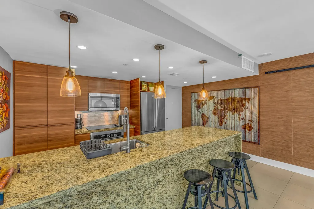 7601 E Treasure Drive North Bay Village FL 33141