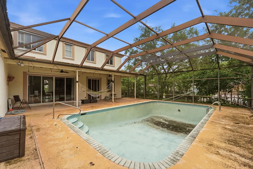 10710 NW 54th Place Coral Springs FL 33076