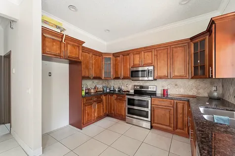 10710 NW 54th Place Coral Springs FL 33076