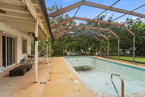 10710 NW 54th Place Coral Springs FL 33076