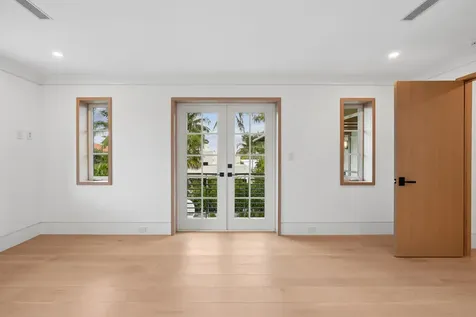 125 Worth Court N West Palm Beach FL 33405