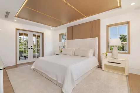 125 Worth Court N West Palm Beach FL 33405