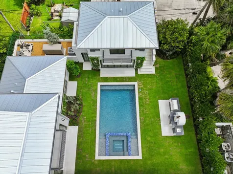 125 Worth Court N West Palm Beach FL 33405