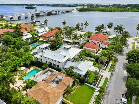 125 Worth Court N West Palm Beach FL 33405