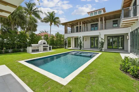 125 Worth Court N West Palm Beach FL 33405