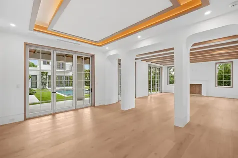 125 Worth Court N West Palm Beach FL 33405