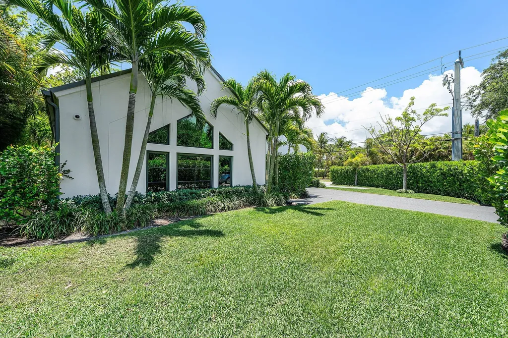 1275 N Swinton Avenue Delray Beach FL 33444