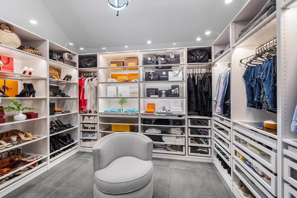 1275 N Swinton Avenue Delray Beach FL 33444