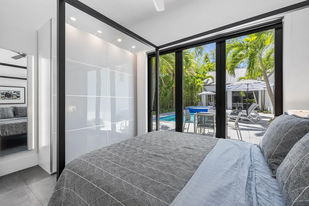 1275 N Swinton Avenue Delray Beach FL 33444