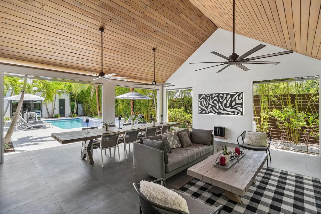 1275 N Swinton Avenue Delray Beach FL 33444
