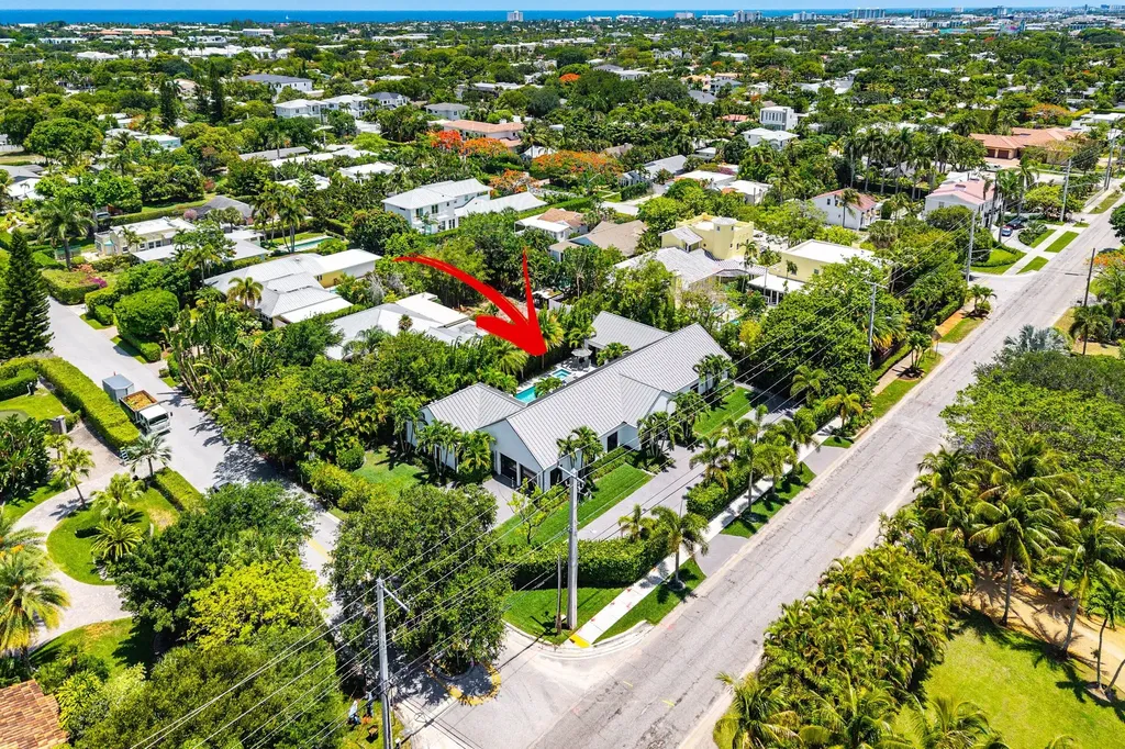 1275 N Swinton Avenue Delray Beach FL 33444