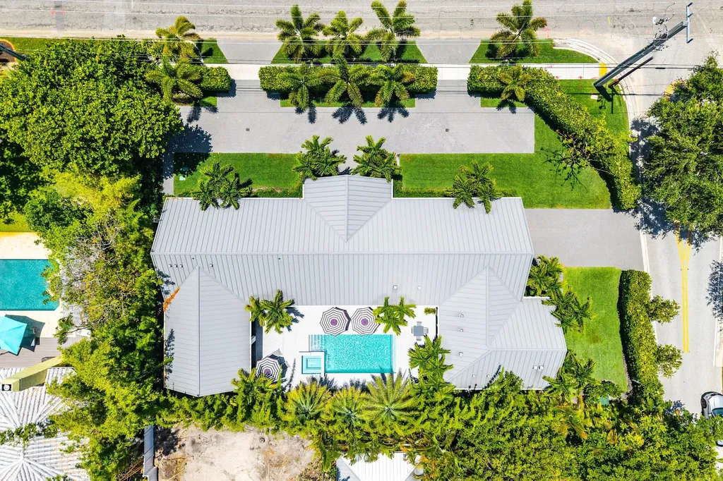 1275 N Swinton Avenue Delray Beach FL 33444