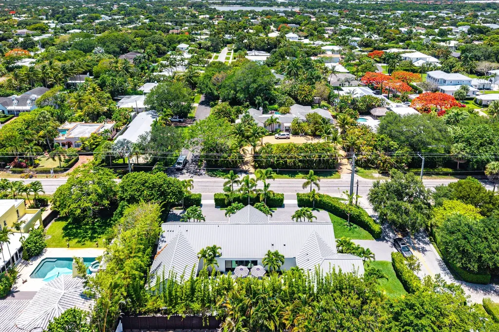 1275 N Swinton Avenue Delray Beach FL 33444