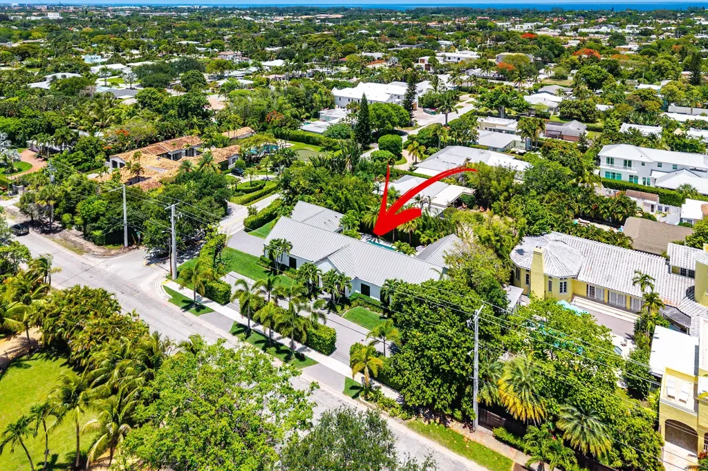 1275 N Swinton Avenue Delray Beach FL 33444