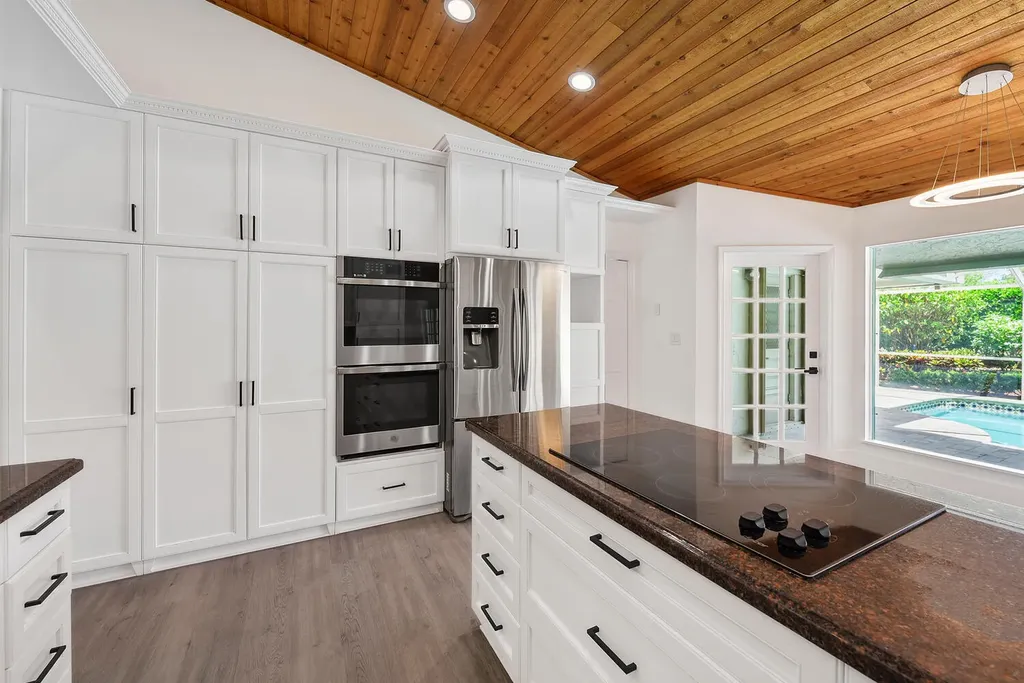 3185 St James Drive Boca Raton FL 33434