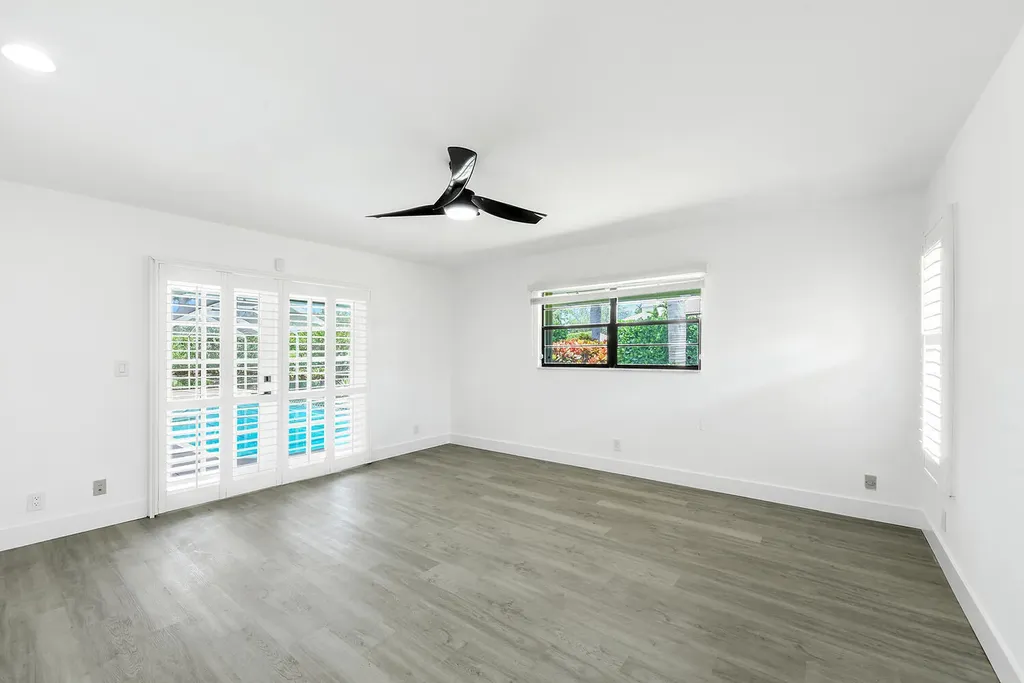 3185 St James Drive Boca Raton FL 33434