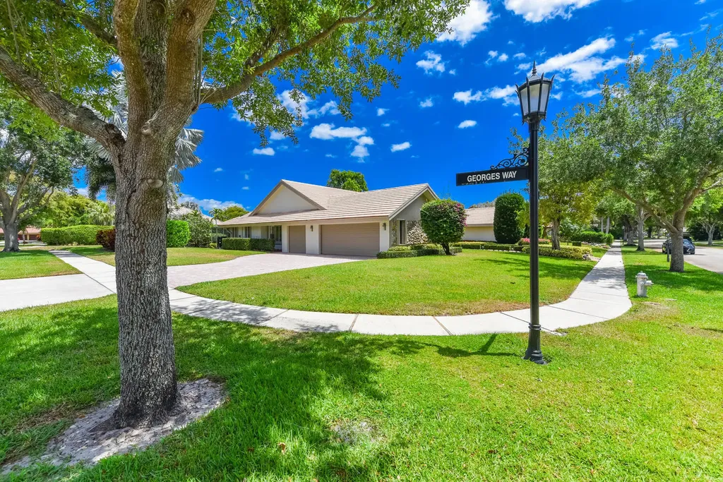 3185 St James Drive Boca Raton FL 33434
