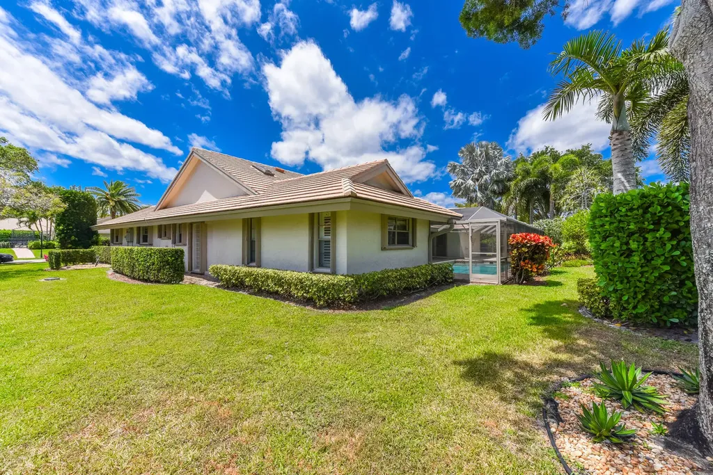 3185 St James Drive Boca Raton FL 33434