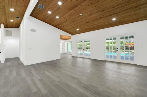 3185 St James Drive Boca Raton FL 33434