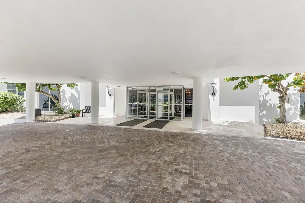 2851 S Ocean Boulevard Boca Raton FL 33432
