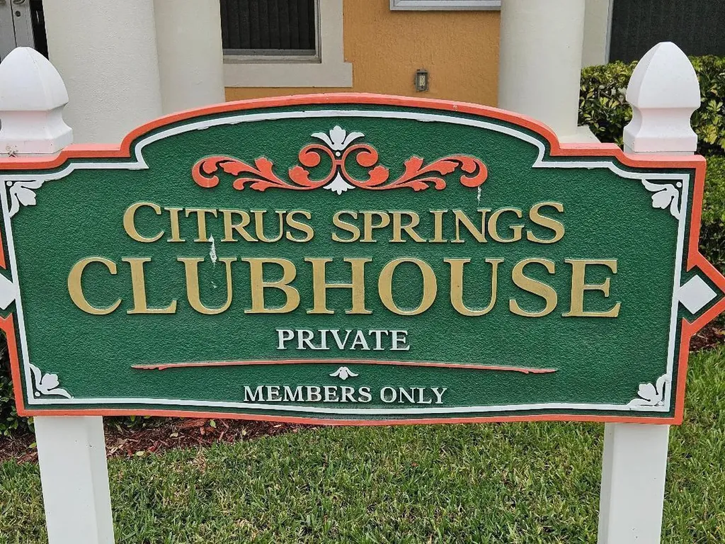 552 SW Calamondin Way Way SW Vero Beach FL 32968