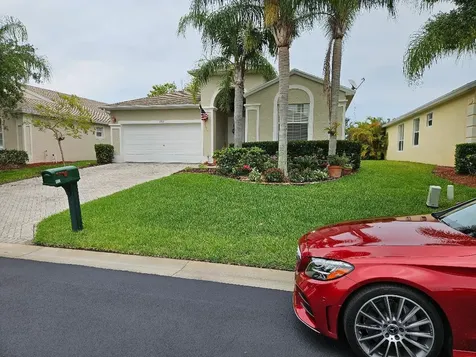 552 SW Calamondin Way Way SW Vero Beach FL 32968