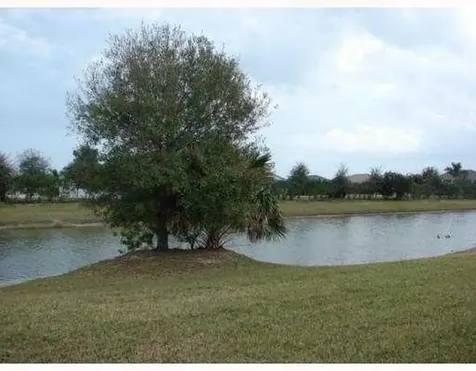 552 SW Calamondin Way Way SW Vero Beach FL 32968