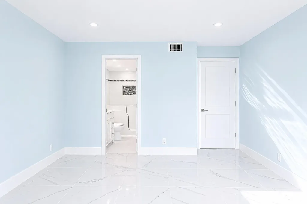 303 Knotty Pine Circle Greenacres FL 33463