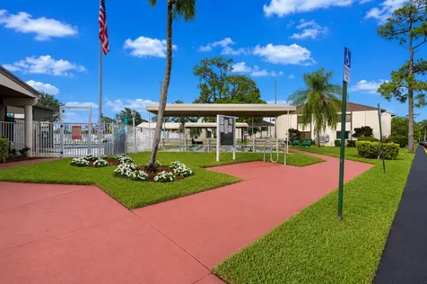 303 Knotty Pine Circle Greenacres FL 33463