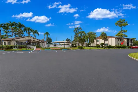 303 Knotty Pine Circle Greenacres FL 33463