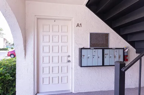 303 Knotty Pine Circle Greenacres FL 33463