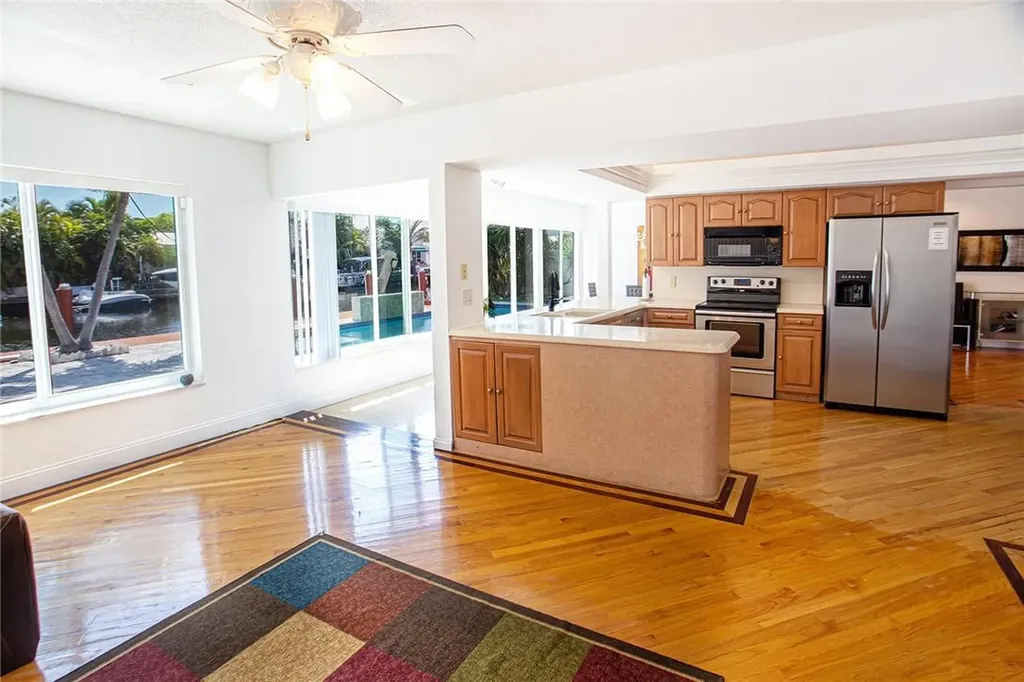 360 SE 12th Avenue Pompano Beach FL 33060