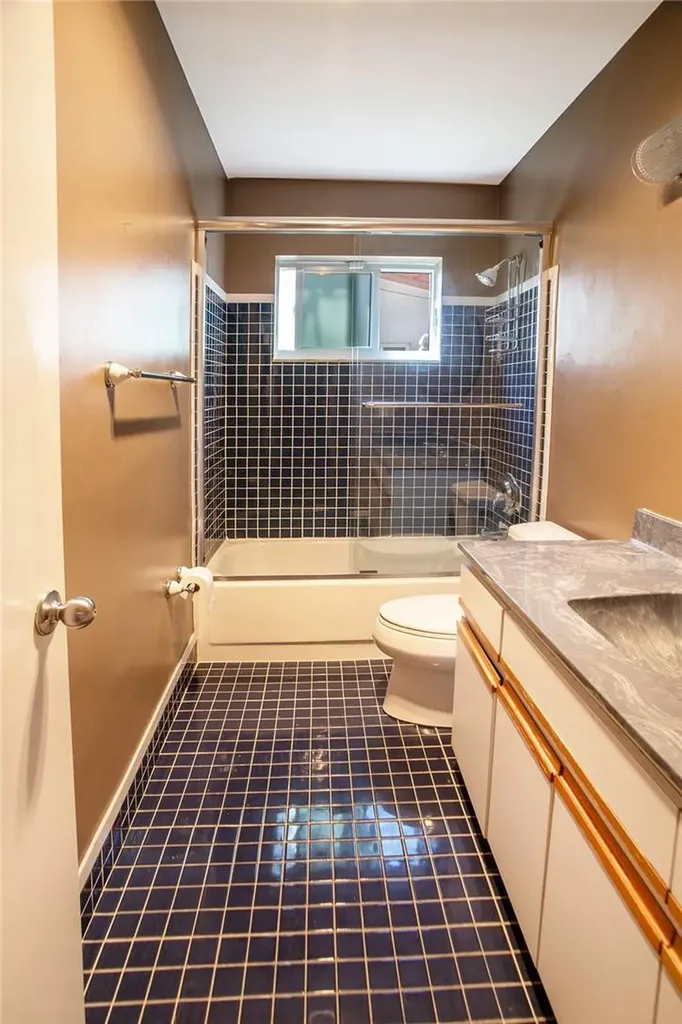 360 SE 12th Avenue Pompano Beach FL 33060