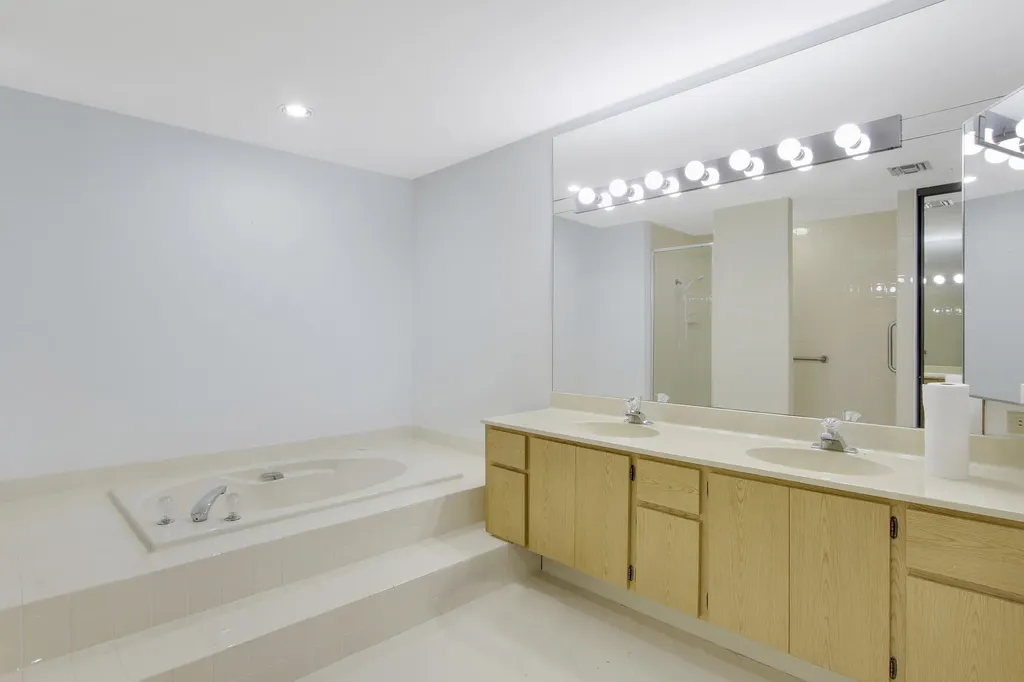 111 Seashore Drive Jupiter FL 33477