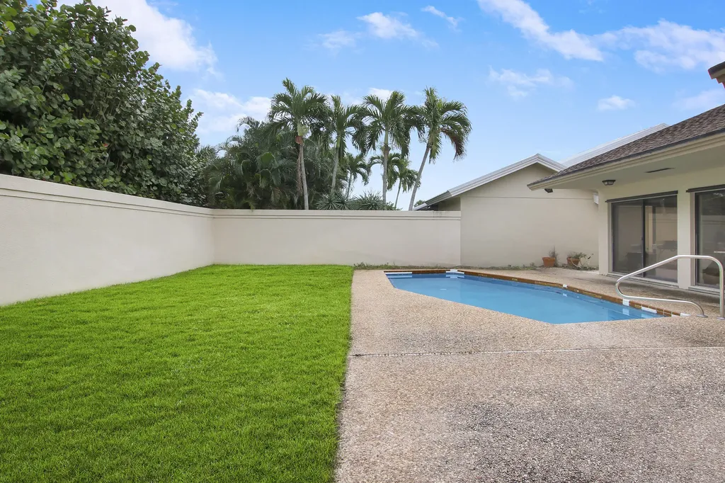 111 Seashore Drive Jupiter FL 33477