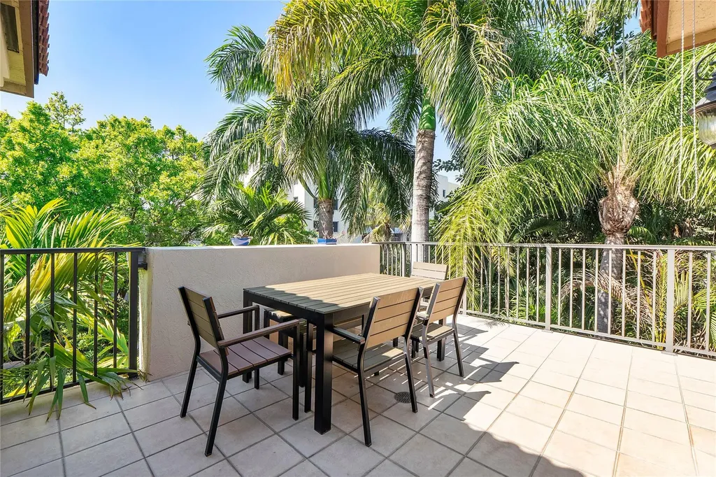430 NE 7th Avenue Fort Lauderdale FL 33301