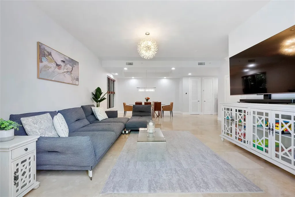 430 NE 7th Avenue Fort Lauderdale FL 33301