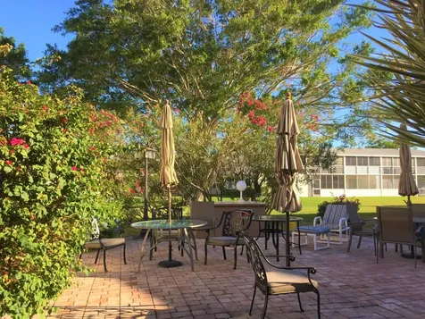 123 Canterbury E West Palm Beach FL 33417