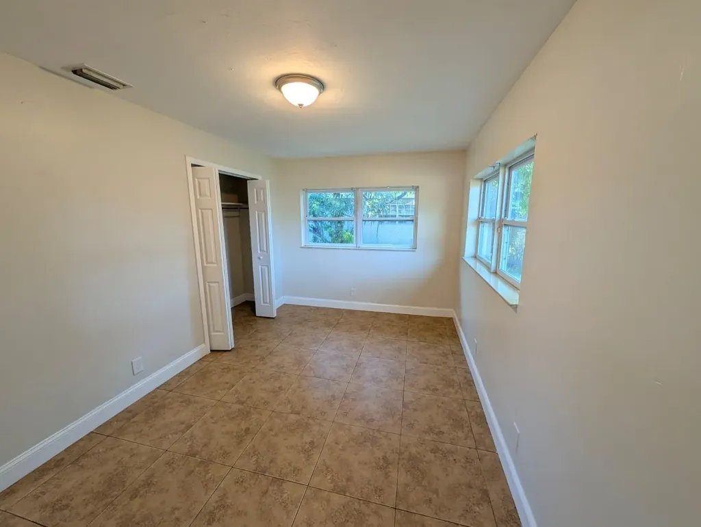 180 Penn Way Fort Lauderdale FL 33312