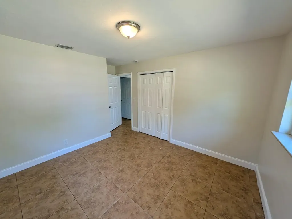 180 Penn Way Fort Lauderdale FL 33312