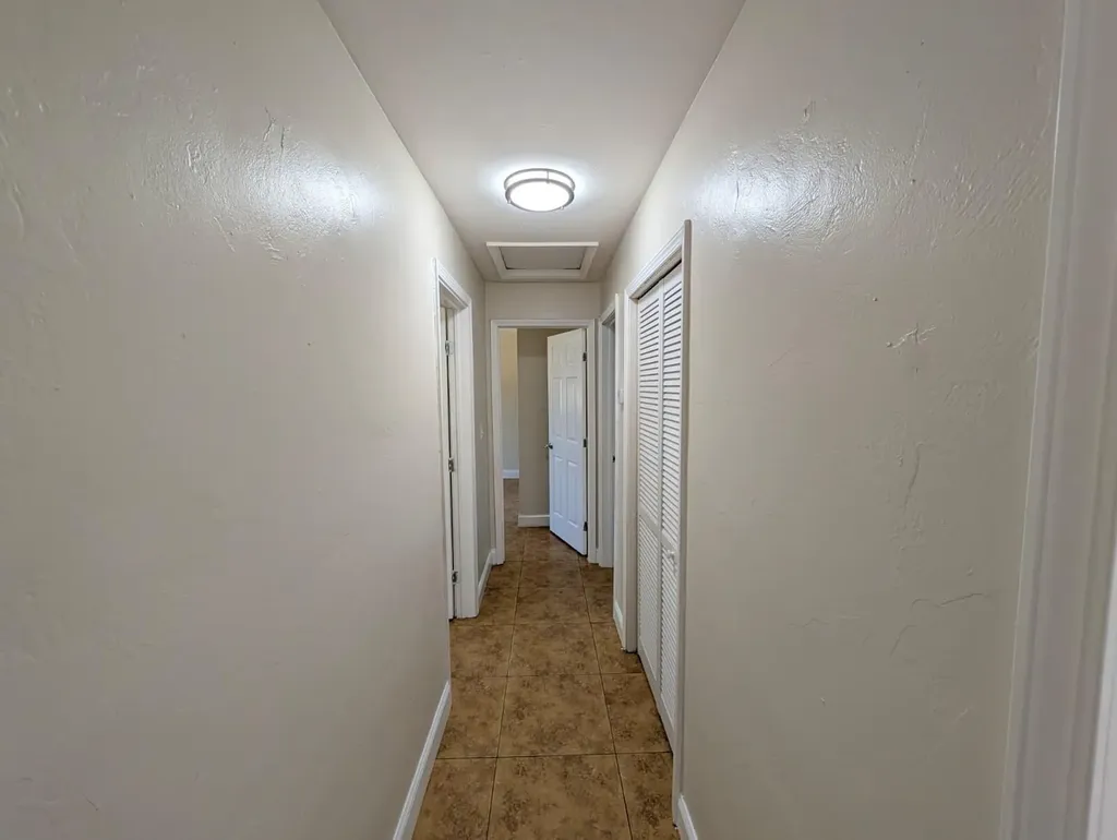180 Penn Way Fort Lauderdale FL 33312
