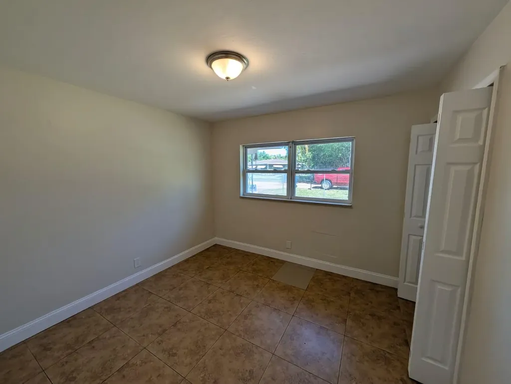 180 Penn Way Fort Lauderdale FL 33312