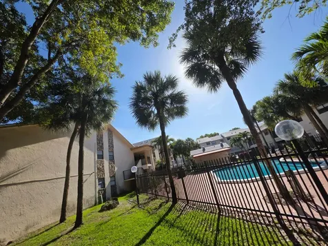 2977 Riverside Drive Coral Springs FL 33065