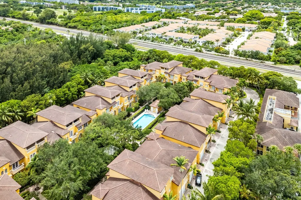210 NE 69th Circle Boca Raton FL 33487