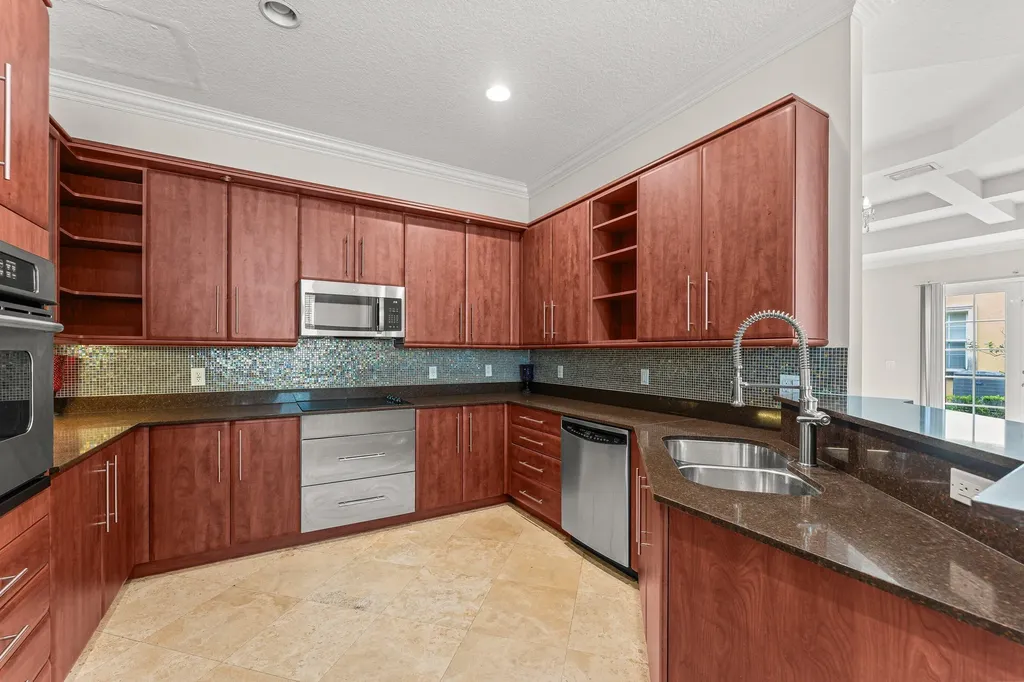 210 NE 69th Circle Boca Raton FL 33487