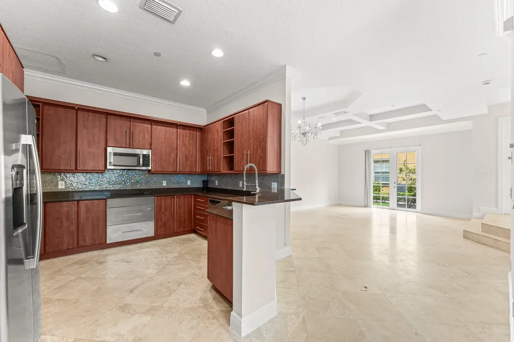 210 NE 69th Circle Boca Raton FL 33487