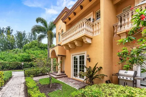 210 NE 69th Circle Boca Raton FL 33487