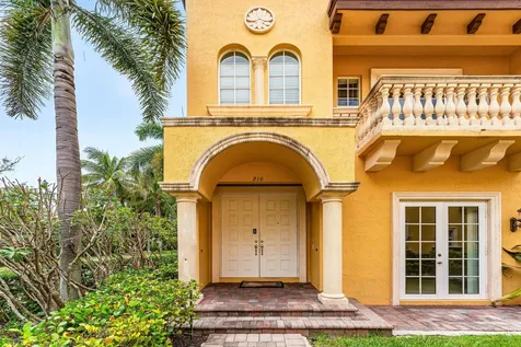 210 NE 69th Circle Boca Raton FL 33487