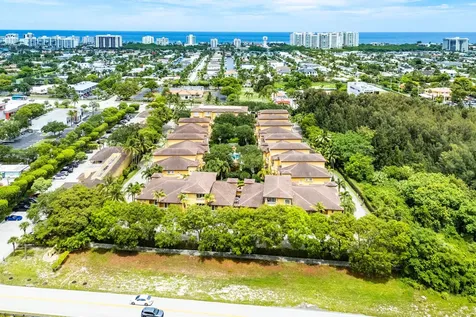 210 NE 69th Circle Boca Raton FL 33487